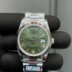 Day Date 40 Olive Green Dial   Roman Numerals Fluted Bezel  President Bracelet
