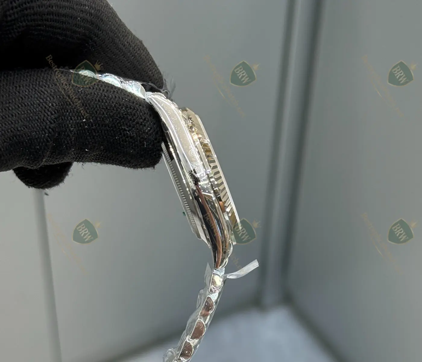 Ice Blue Dial Fluted Bezel President Bracelet Luxury Watch - Image 5