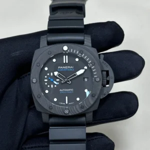 Panerai Submersible Carbotech Model PAM01616