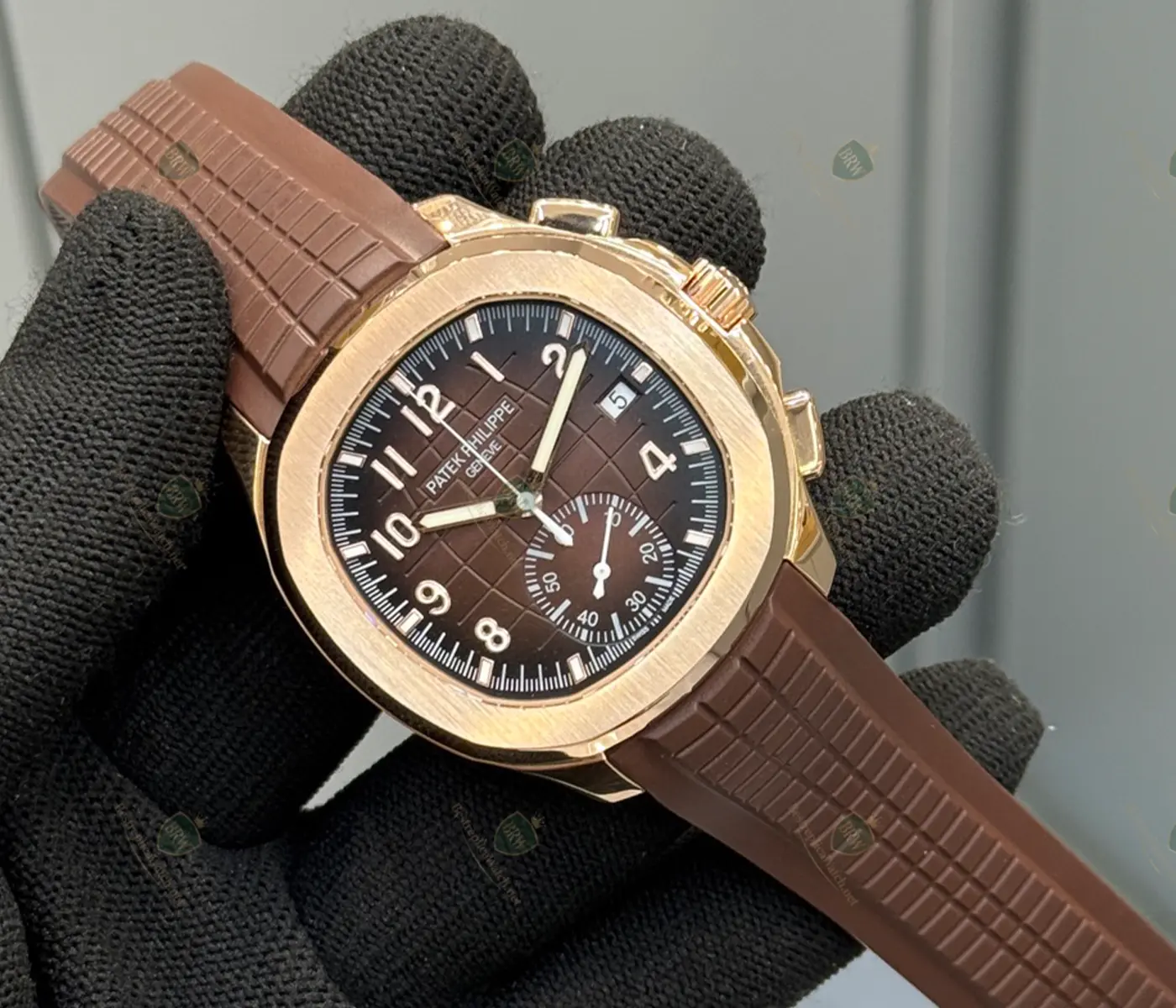 Patek Philippe Aquanaut Chronograph 5968R 001 18K rose gold brown dial edition - Image 3