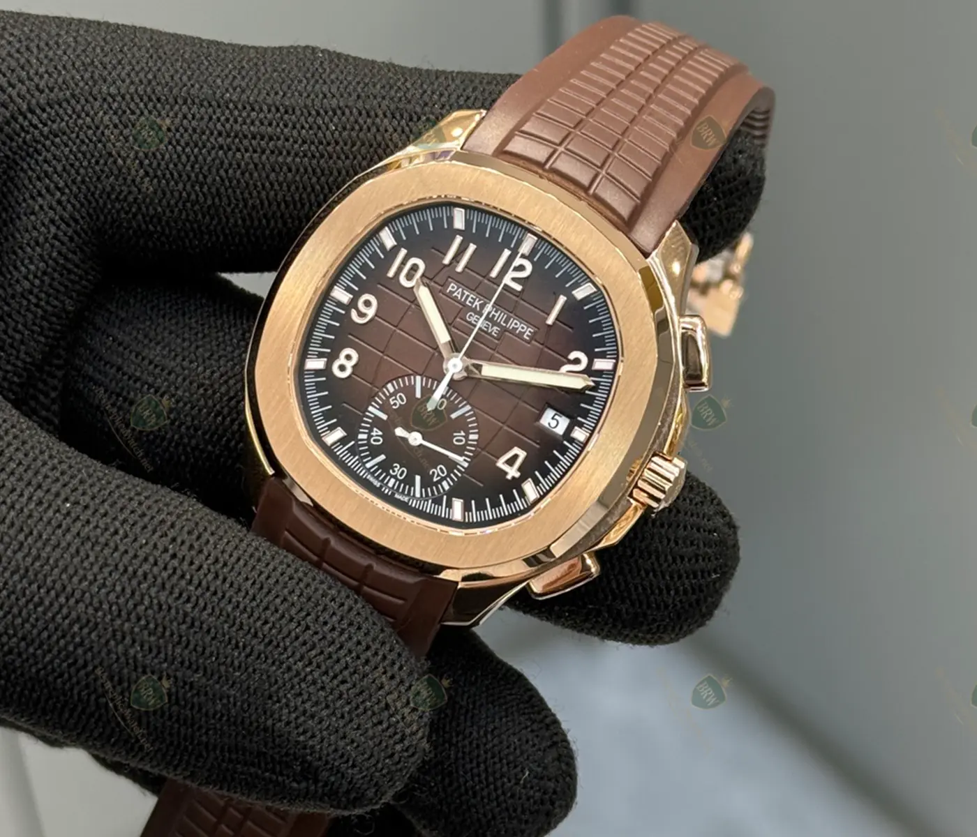 Patek Philippe Aquanaut Chronograph 5968R 001 18K rose gold brown dial edition - Image 4