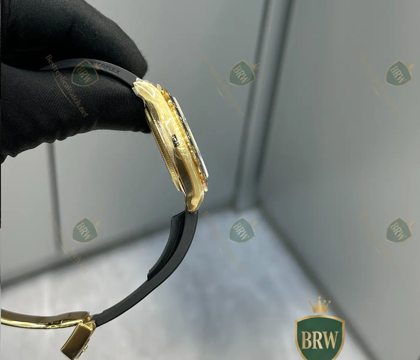 Rolex Daytona Yellow Gold Diamond Dial Oysterflex Watch - Image 4