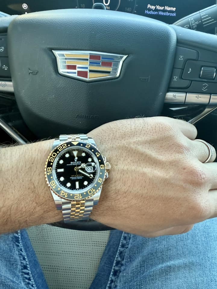 Richard Mille RM 67 02 Automatic white Quartz TPT blue rubber strap variant photo review