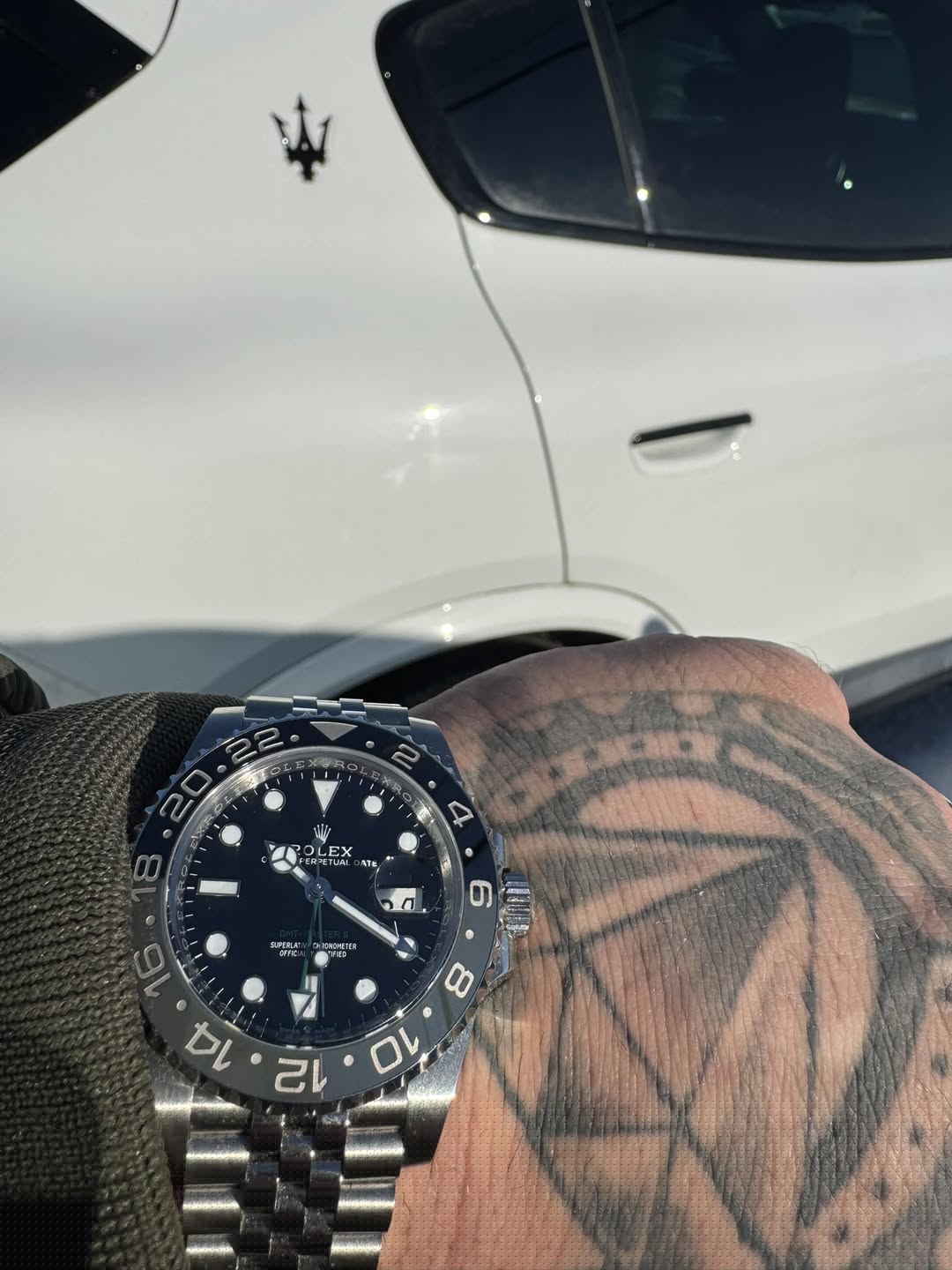 Richard Mille RM 67 02 Automatic white Quartz TPT blue rubber strap variant photo review