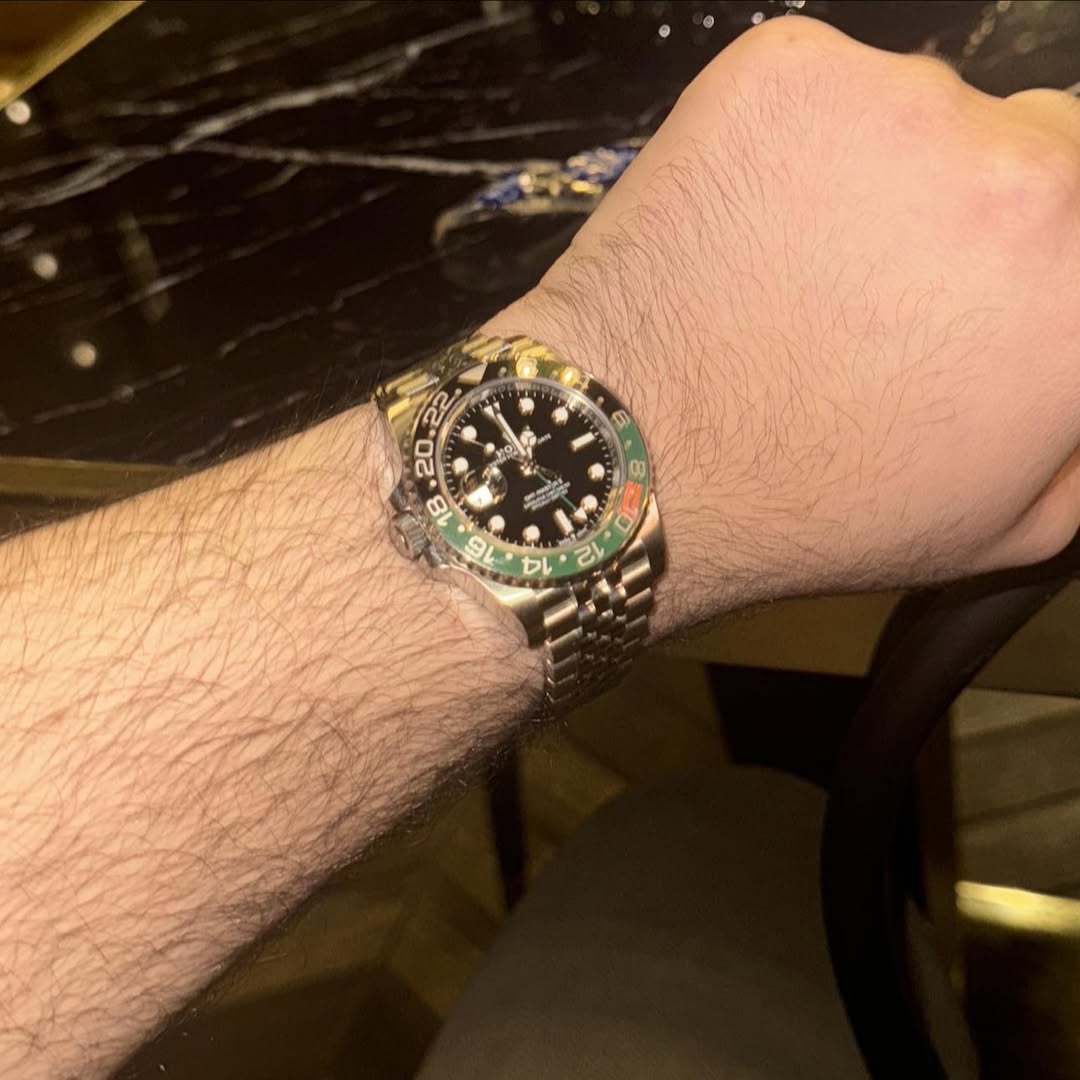 Richard Mille RM 67 02 Automatic white Quartz TPT blue rubber strap variant photo review