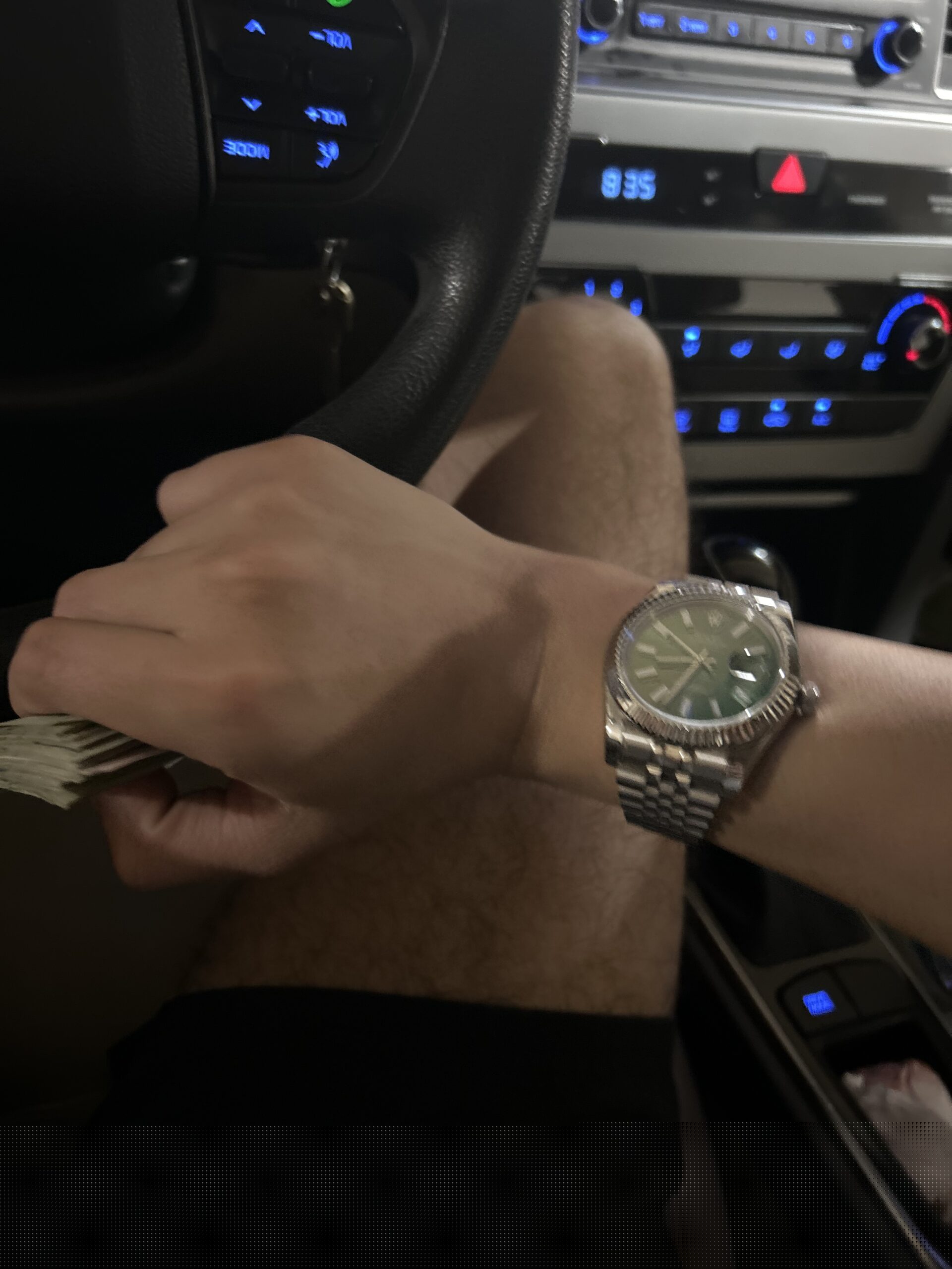 Richard Mille RM 67 02 Automatic white Quartz TPT blue rubber strap variant photo review