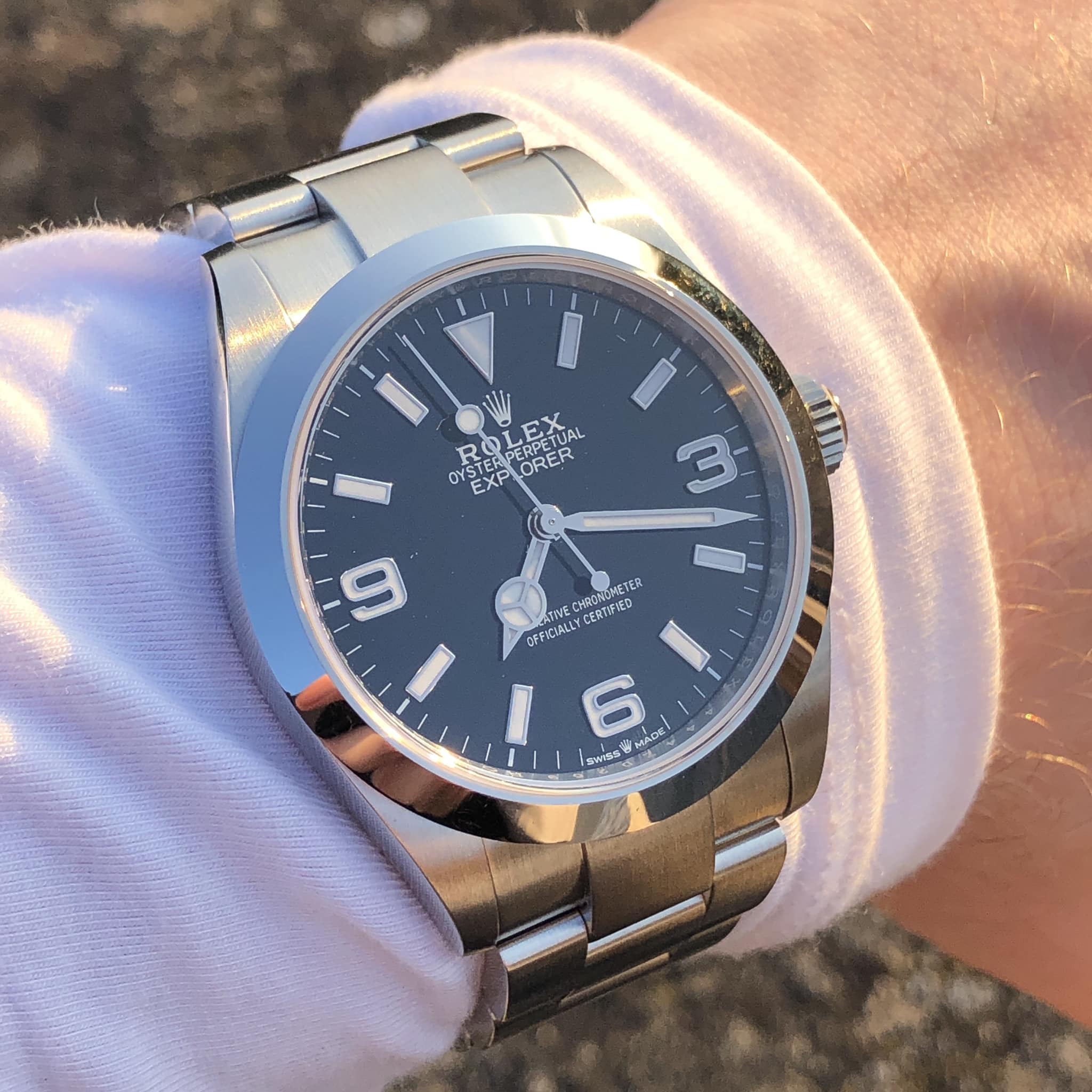 Richard Mille RM 67 02 Automatic white Quartz TPT blue rubber strap variant photo review