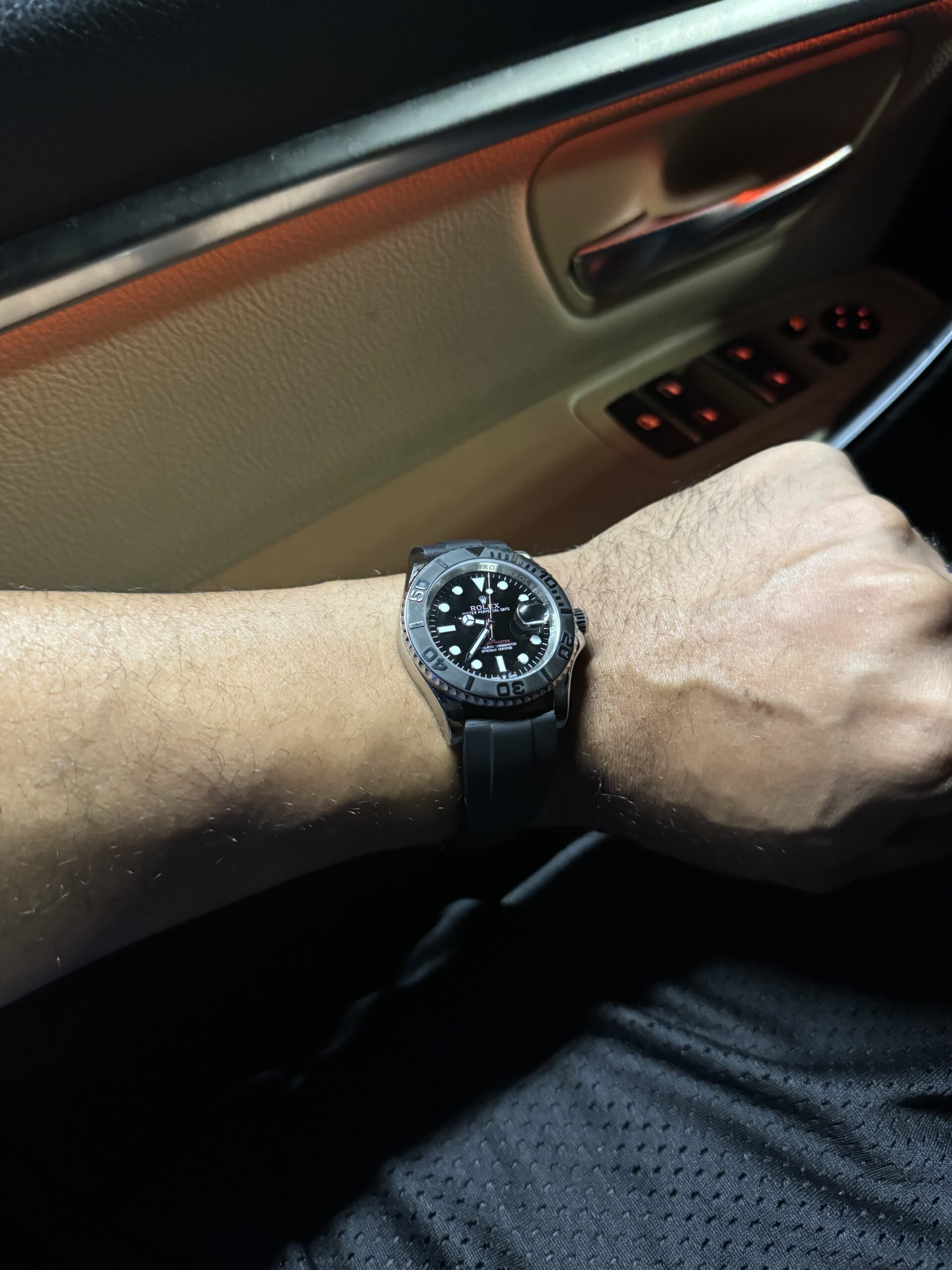 Richard Mille RM 67 02 Automatic white Quartz TPT blue rubber strap variant photo review