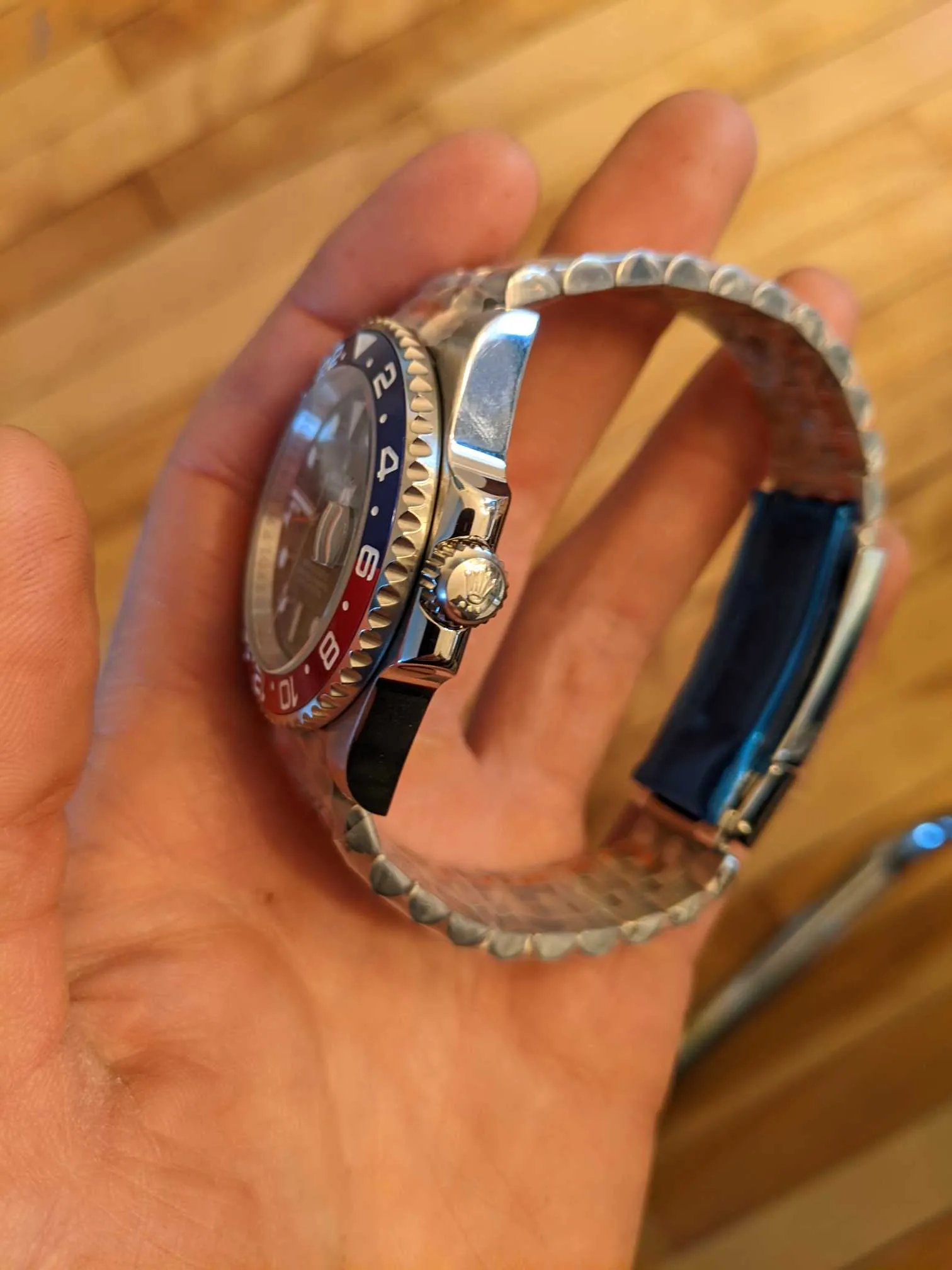 Richard Mille RM 67 02 Automatic white Quartz TPT blue rubber strap variant photo review